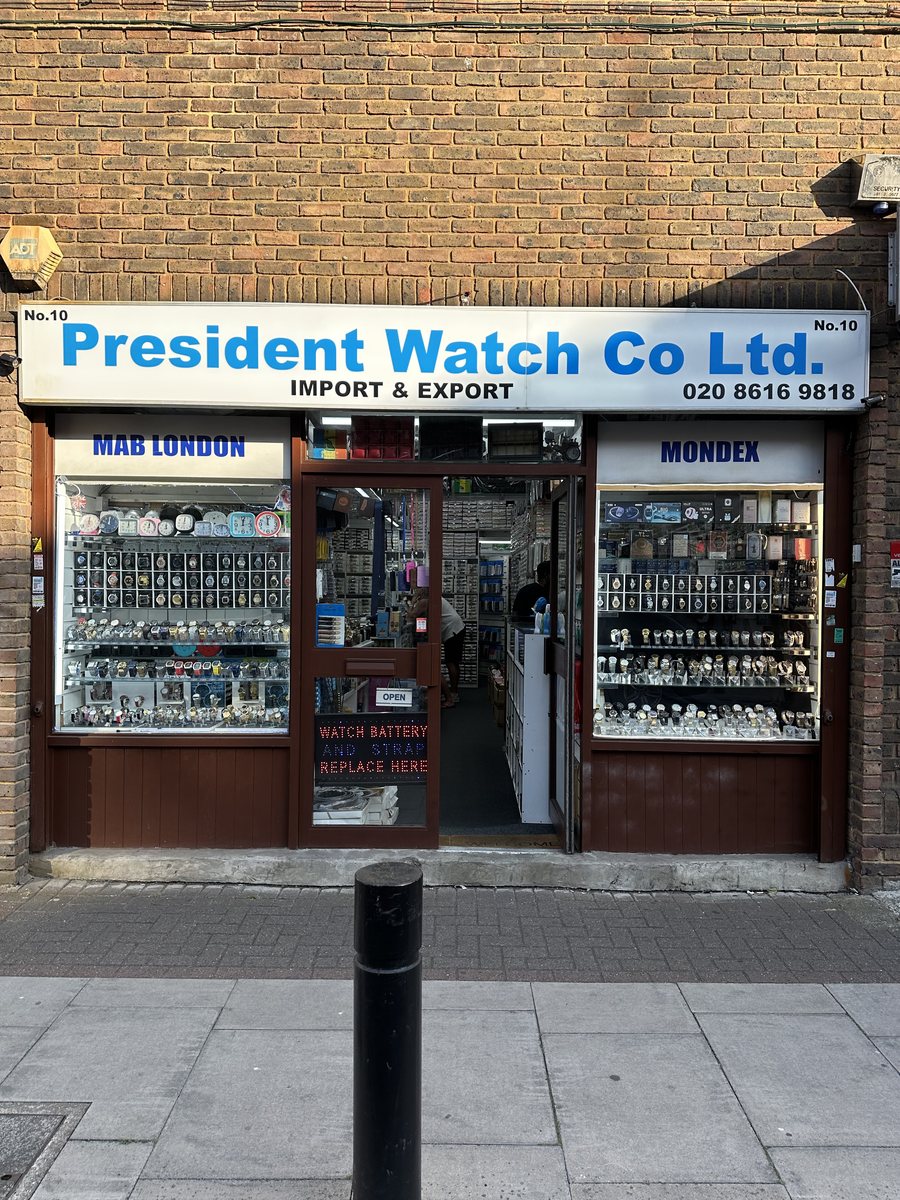 President Watch Co shopfront, New Goulston Street